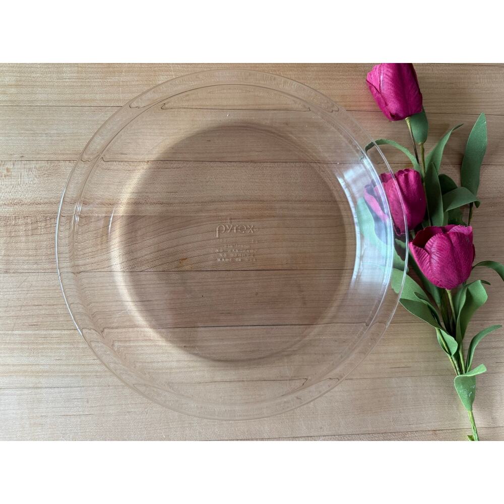 Pyrex Glass USA 9" Pie Plate #209